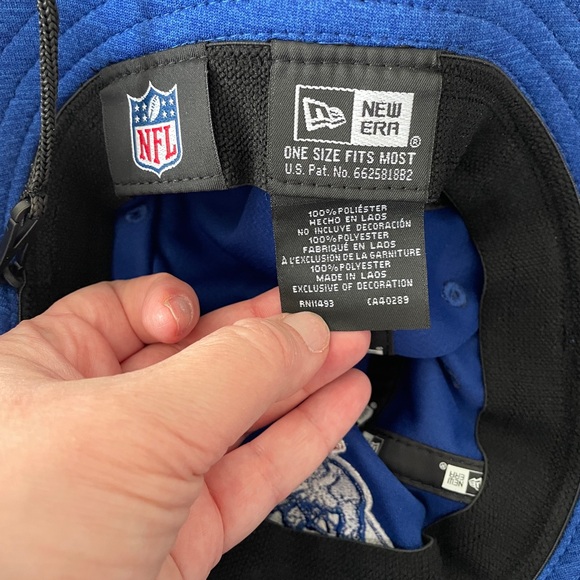 Men's New Era Heather Royal New England Patriots Bucket Hat - Picture 6 of 7